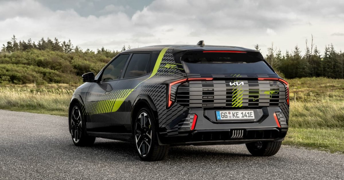 „Kia EV4 GT“ interjeras atrodo per daug pažįstamas (vaizdo įrašas)