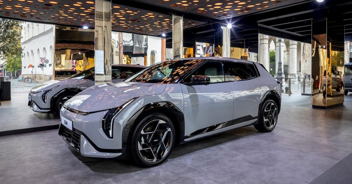„Kia“ planuoja pagaminti 100 000 EV2 ir EV4 modelių per metus
