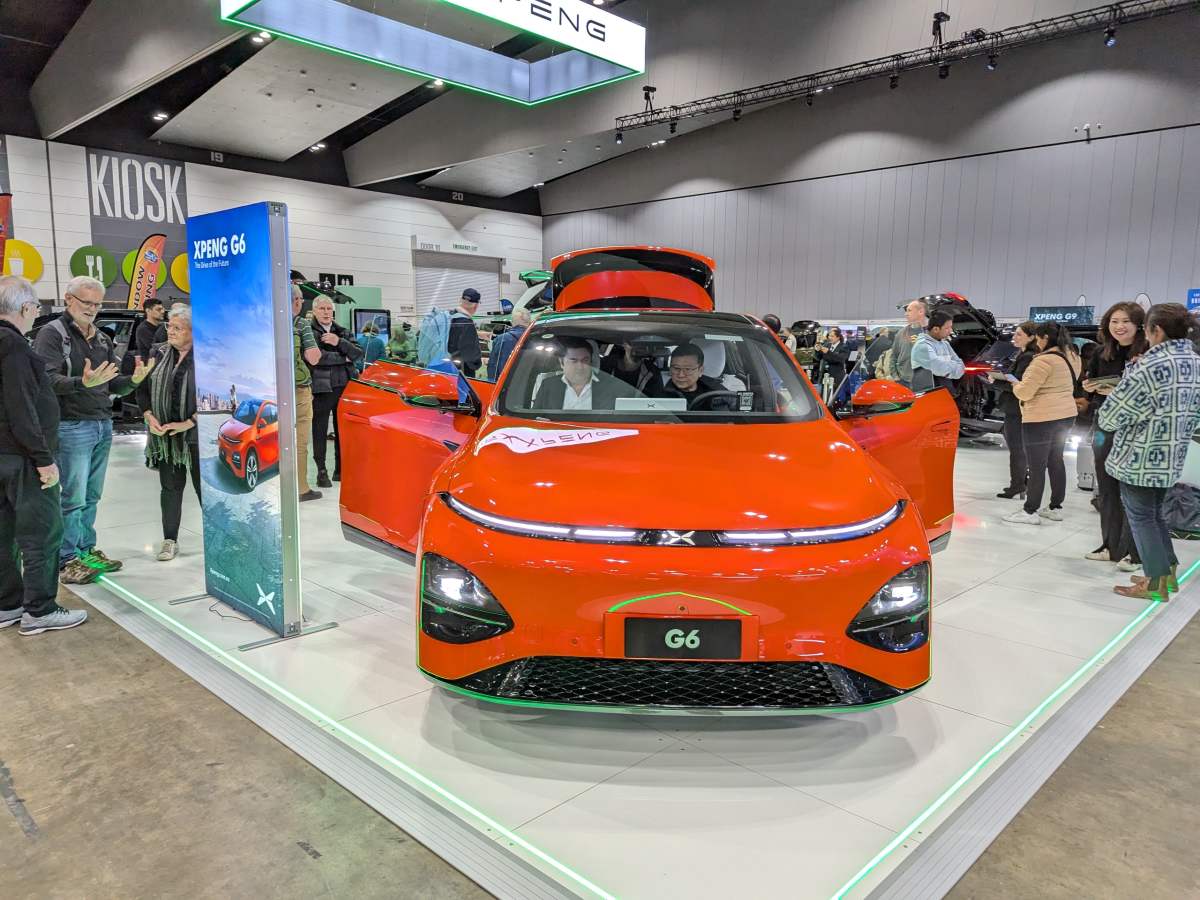„Xpeng“ siūlo 3000 USD pinigų grąžinimą ir nemokamą elektrinio visureigio „G6“ techninę priežiūrą