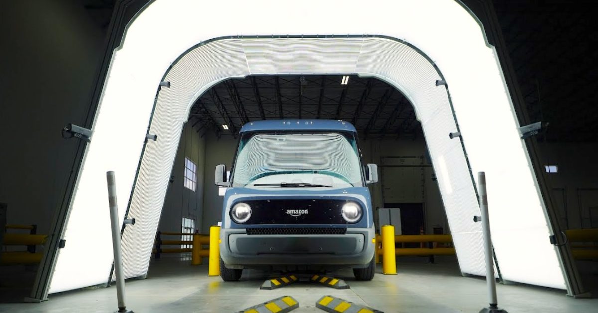 „Amazon“ augina furgonų parką, saulės energiją, o „BetterFleet“ sustoja