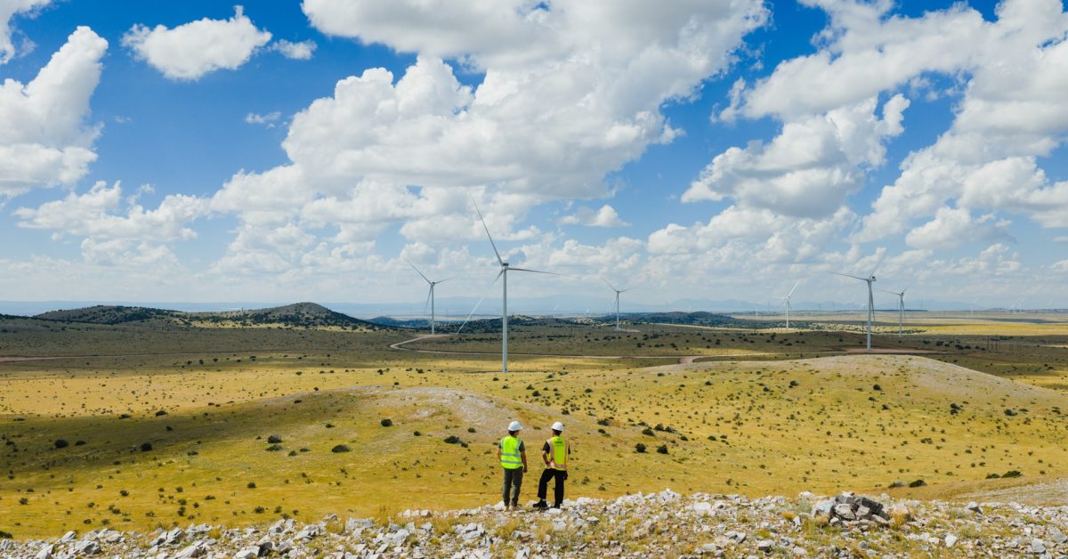 Didžiausias JAV švarios energijos projektas ką tik įrengė 242 milžiniškas vėjo turbinas