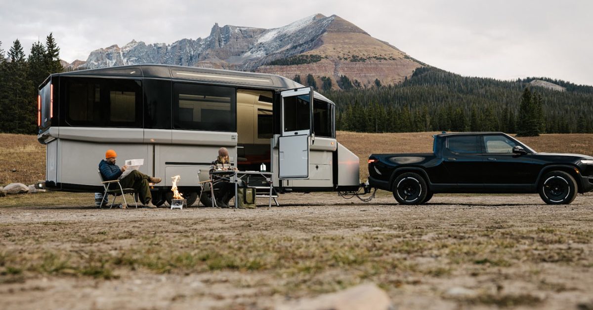 Lengvasis laivas keturis kartus padidins elektrinių kelionių priekabų gamybą CO